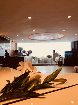 醫(yī)院4樓前臺(tái)